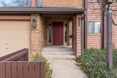 940 Jefferson Ave #C, Elgin, IL 60120 photo 2