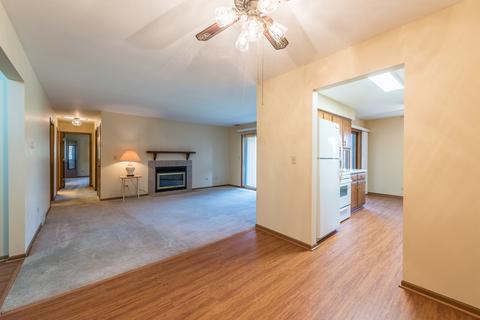 940 Jefferson Ave #C, Elgin, IL 60120 photo 5