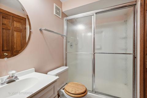 1590 Della Dr, Hoffman Estates, IL 60169 photo 30
