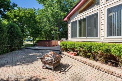 1590 Della Dr, Hoffman Estates, IL 60169 photo 32