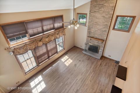 1590 Della Dr, Hoffman Estates, IL 60169 photo 9