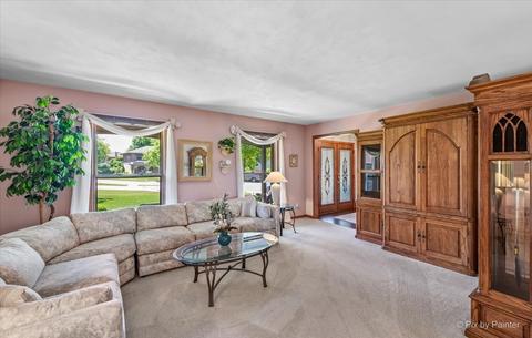 809 Shell Ct, Schaumburg, IL 60193 photo 9