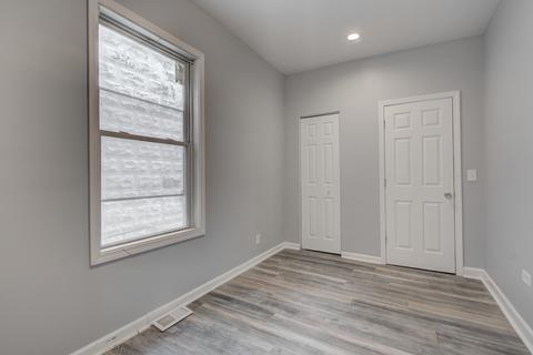 631 E 91st Pl, Chicago, IL 60638 photo 8