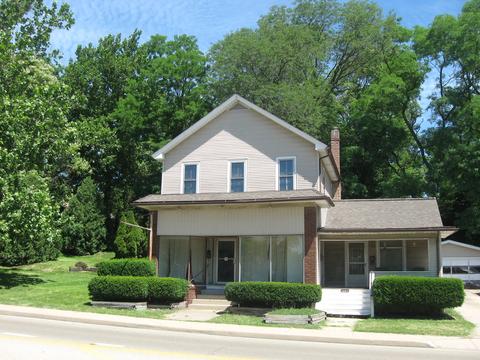 1005 4th St, Peru, IL 61354 photo 2