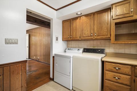 724 69th St, Willowbrook, IL 60527 photo 16