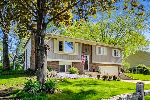 1051 Windsor Dr, Wheaton, IL 60189 photo 5