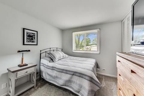 1051 Windsor Dr, Wheaton, IL 60189 photo 24