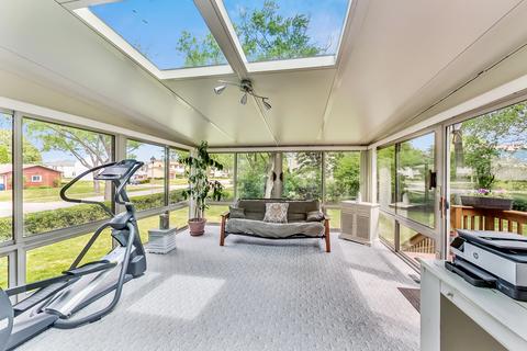 1051 Windsor Dr, Wheaton, IL 60189 photo 18
