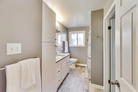 1051 Windsor Dr, Wheaton, IL 60189 photo 22