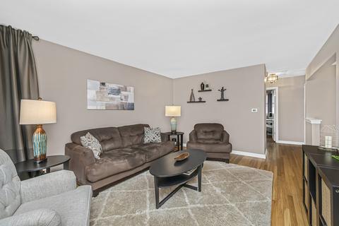 217 Grey Ave, Evanston, IL 60202 photo 4