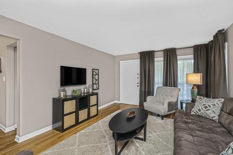 217 Grey Ave, Evanston, IL 60202 photo 5