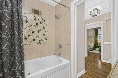 217 Grey Ave, Evanston, IL 60202 photo 14