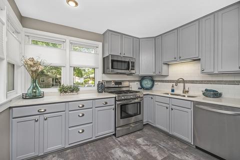 217 Grey Ave, Evanston, IL 60202 photo 8