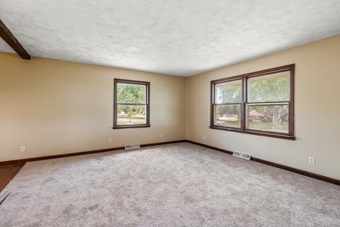 624 Mello Dr, Chenoa, IL 61726 photo 5
