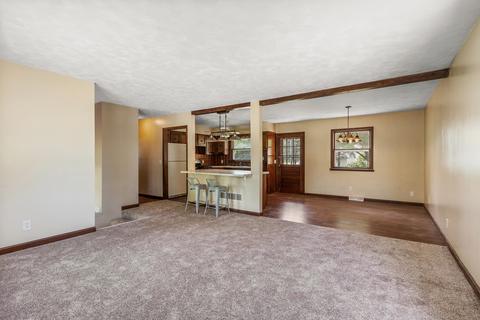 624 Mello Dr, Chenoa, IL 61726 photo 3