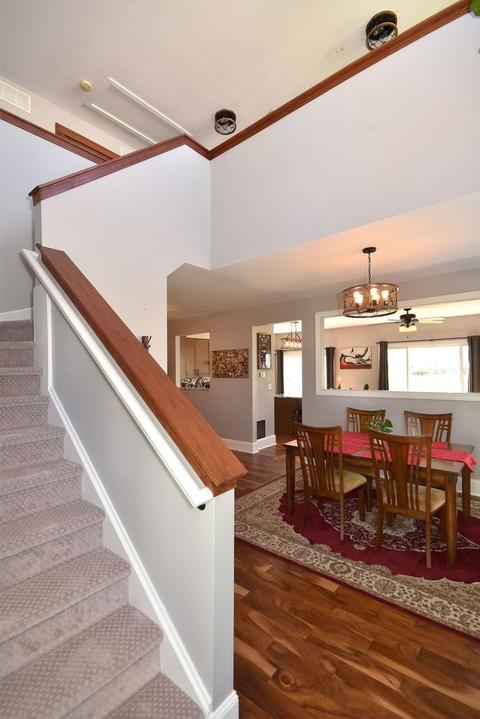 6921 Creekside Dr, Plainfield, IL 60586 photo 2
