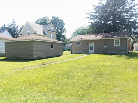 307 S 3rd Ave, Forreston, IL 61030 photo 11