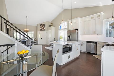 823 Violet Cir, Naperville, IL 60540 photo 9