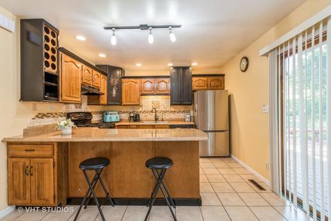 912 Hayden Dr, Mchenry, IL 60051 photo 6