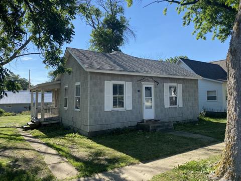 403 Pine St, Varna, IL 61375 photo 1