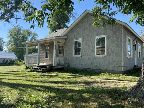 403 Pine St, Varna, IL 61375 photo 2