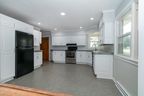 803 W College Ave, Normal, IL 61761 photo 8
