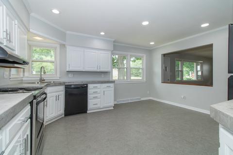803 W College Ave, Normal, IL 61761 photo 12