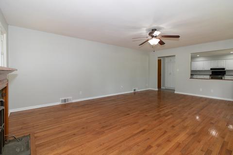 803 W College Ave, Normal, IL 61761 photo 5