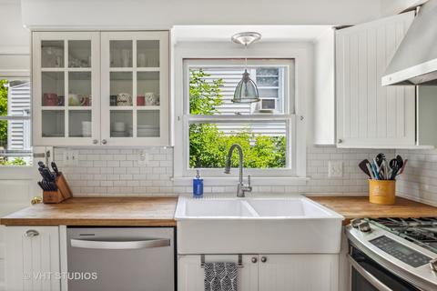 907 Sunset Rd, Wheaton, IL 60189 photo 9