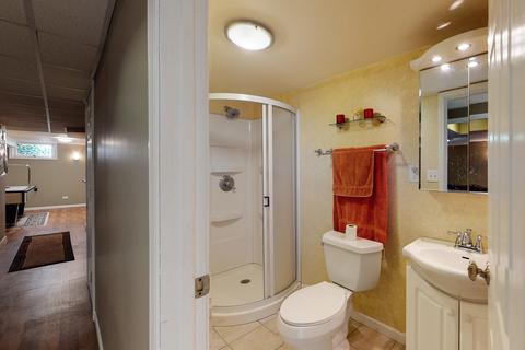 670 Bennett Dr, Elgin, IL 60120 photo 26