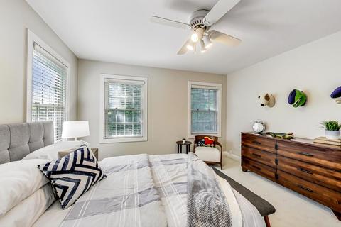 1037 Hillside Rd, Northbrook, IL 60062 photo 32