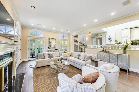 1037 Hillside Rd, Northbrook, IL 60062 photo 14