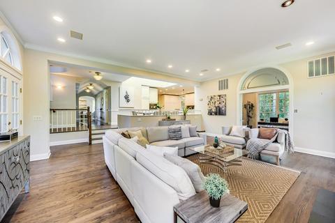 1037 Hillside Rd, Northbrook, IL 60062 photo 13