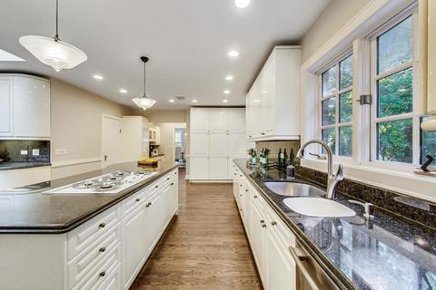 1037 Hillside Rd, Northbrook, IL 60062 photo 9