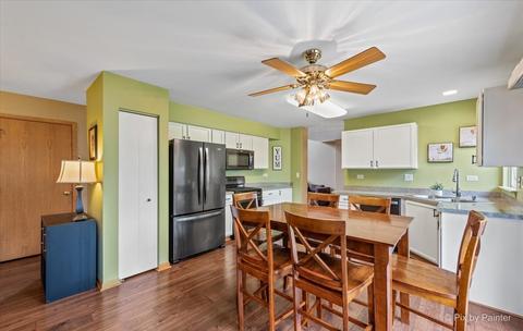 1630 Montclair Dr, Elgin, IL 60123 photo 12