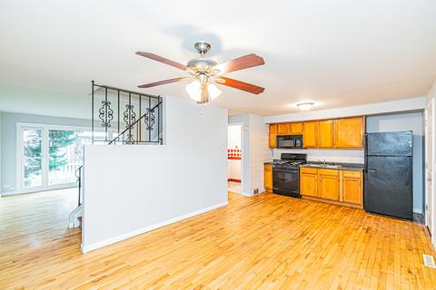 8915 Robin Dr #B, Des Plaines, IL 60016 photo 9