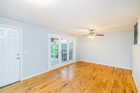 8915 Robin Dr #B, Des Plaines, IL 60016 photo 7