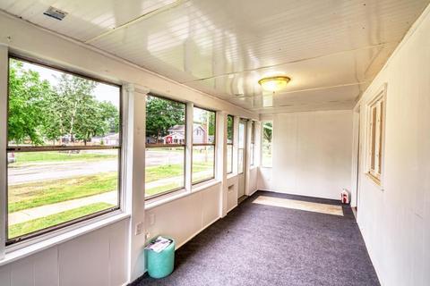 18 W Clark St, Plano, IL 60545 photo 3