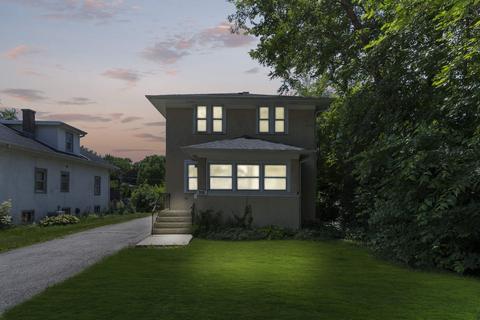 219 E Maple Ave E, Villa Park, IL 60181 photo 2