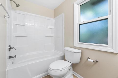 219 E Maple Ave E, Villa Park, IL 60181 photo 5