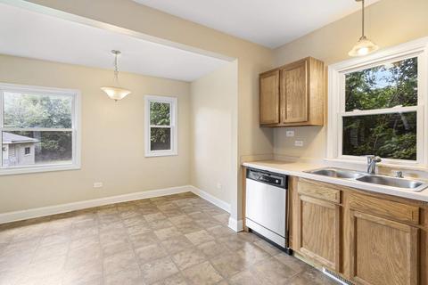 219 E Maple Ave E, Villa Park, IL 60181 photo 17