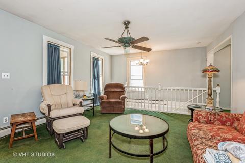 65 S Jackson St, Elgin, IL 60123 photo 2