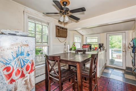 65 S Jackson St, Elgin, IL 60123 photo 6