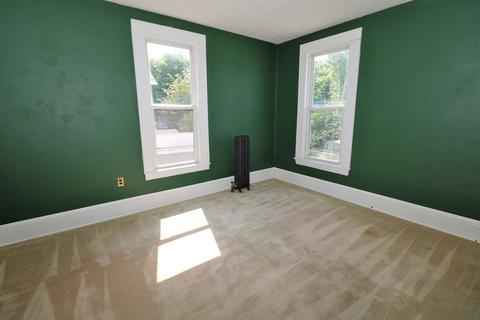 605 E Mulberry St, Bloomington, IL 61701 photo 2
