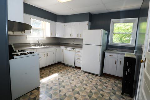 605 E Mulberry St, Bloomington, IL 61701 photo 4