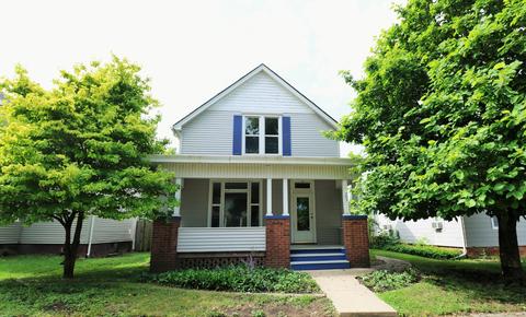 605 E Mulberry St, Bloomington, IL 61701 photo 1