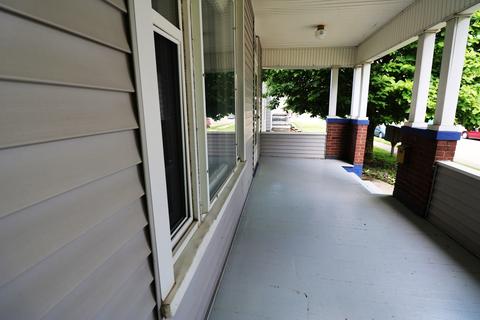 605 E Mulberry St, Bloomington, IL 61701 photo 13