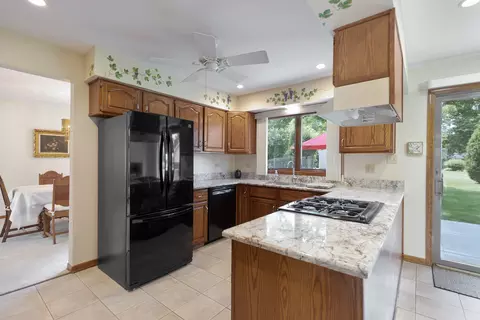 5 N404 Eagle Ter, Itasca, IL 60143 photo 8