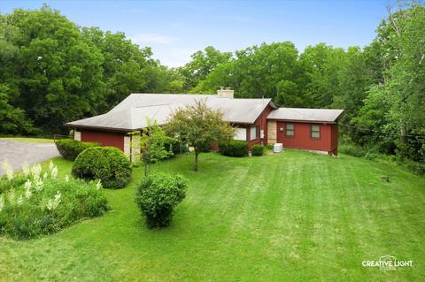 175 Blackhawk Trl, Algonquin, IL 60102 photo 3