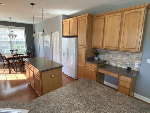 843 Beech Dr, Elgin, IL 60120 photo 3